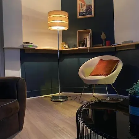 Avec Terrasse A Deauville