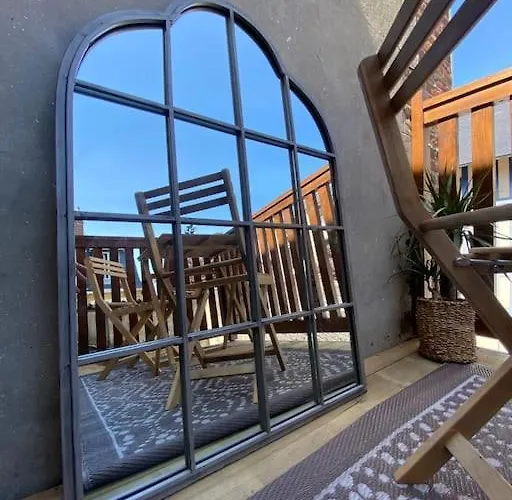 Avec Terrasse A Apartment Deauville